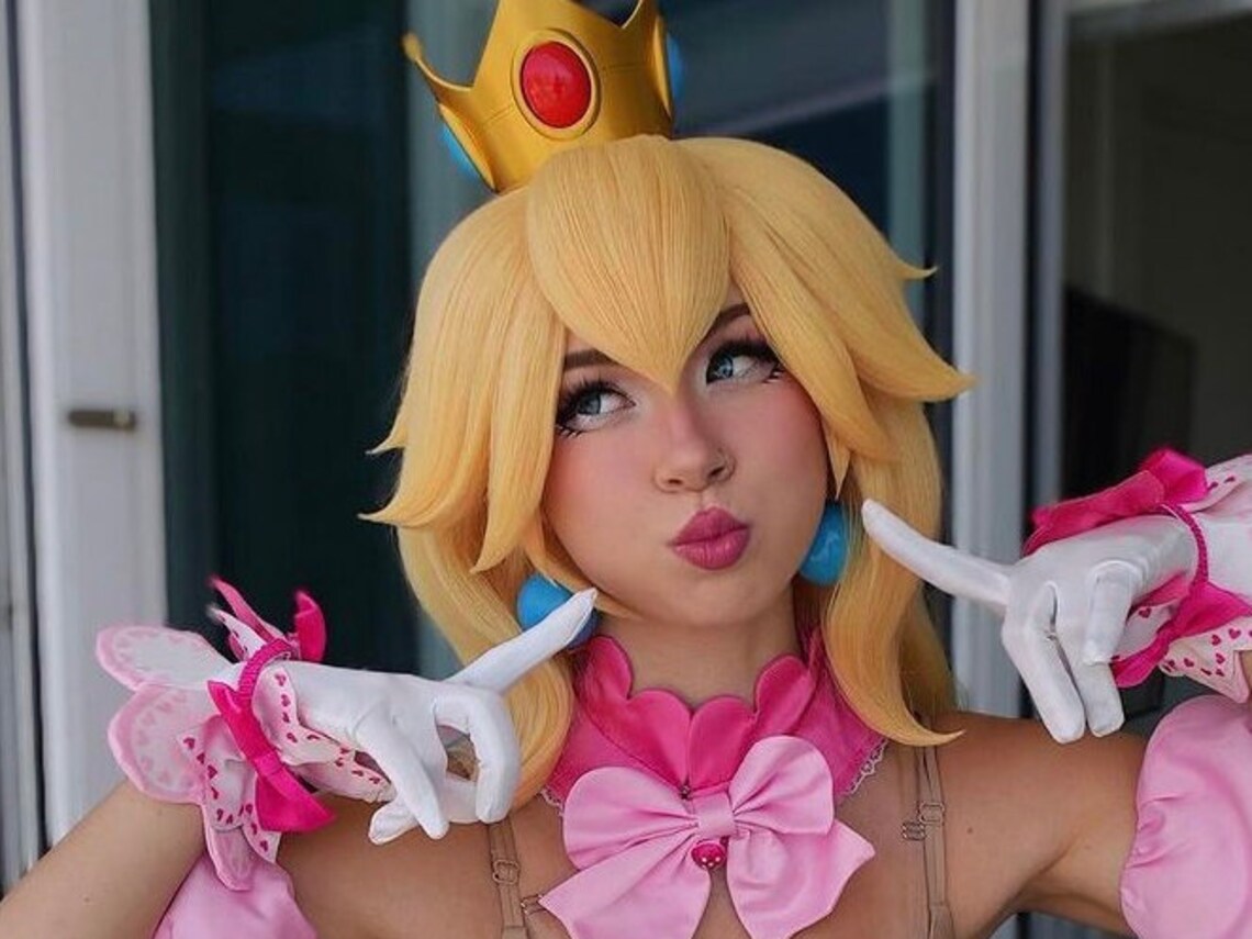 Golden fluffy wig Inspired by Peach Princess